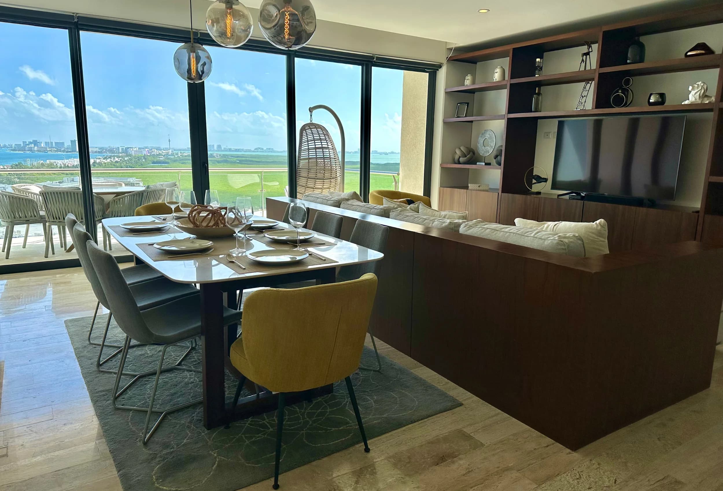 MARINA CONDOS 1504
