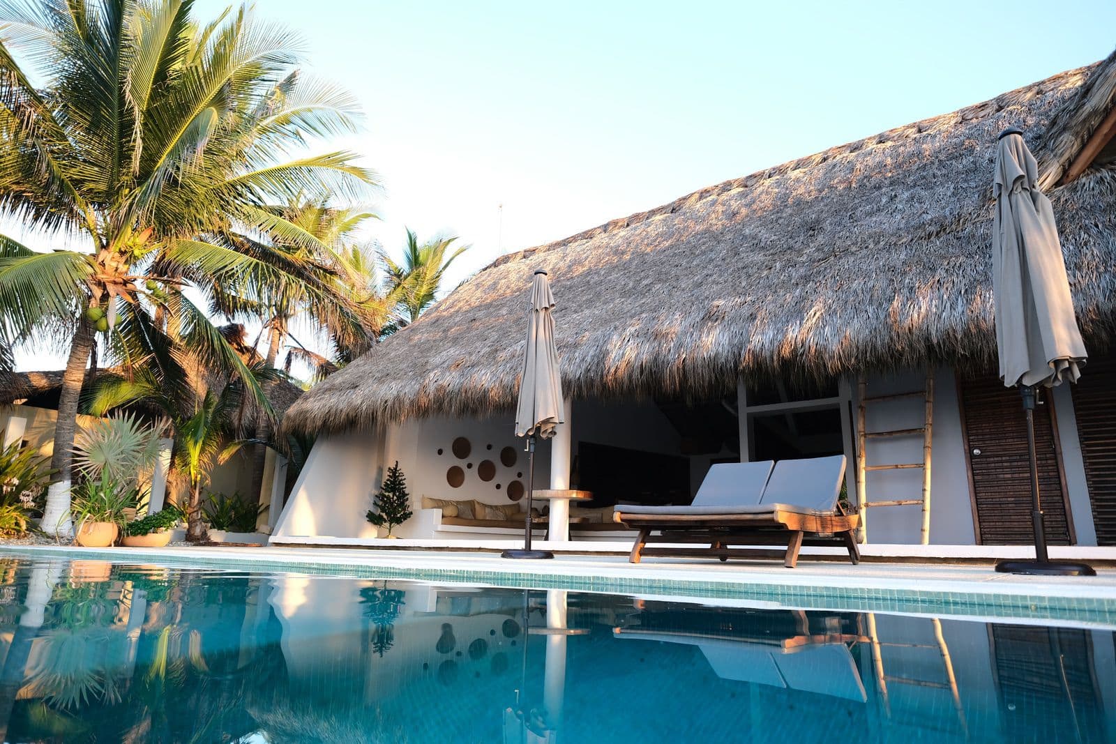 CASA DOVELA